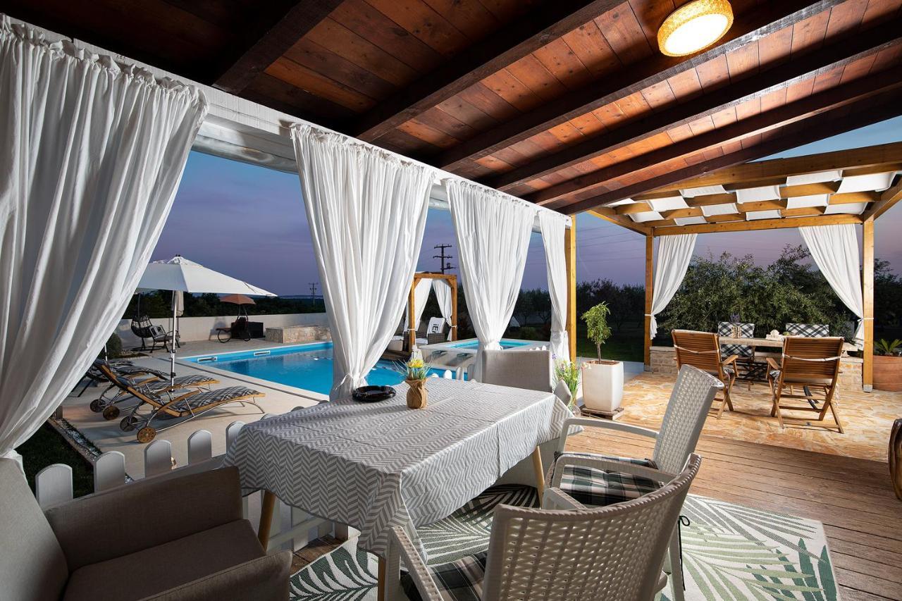 Holiday House Bilos Vodnjan Bagian luar foto